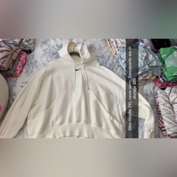 Nike Cream Hoodie with Black Logo - Picture 1 of 1